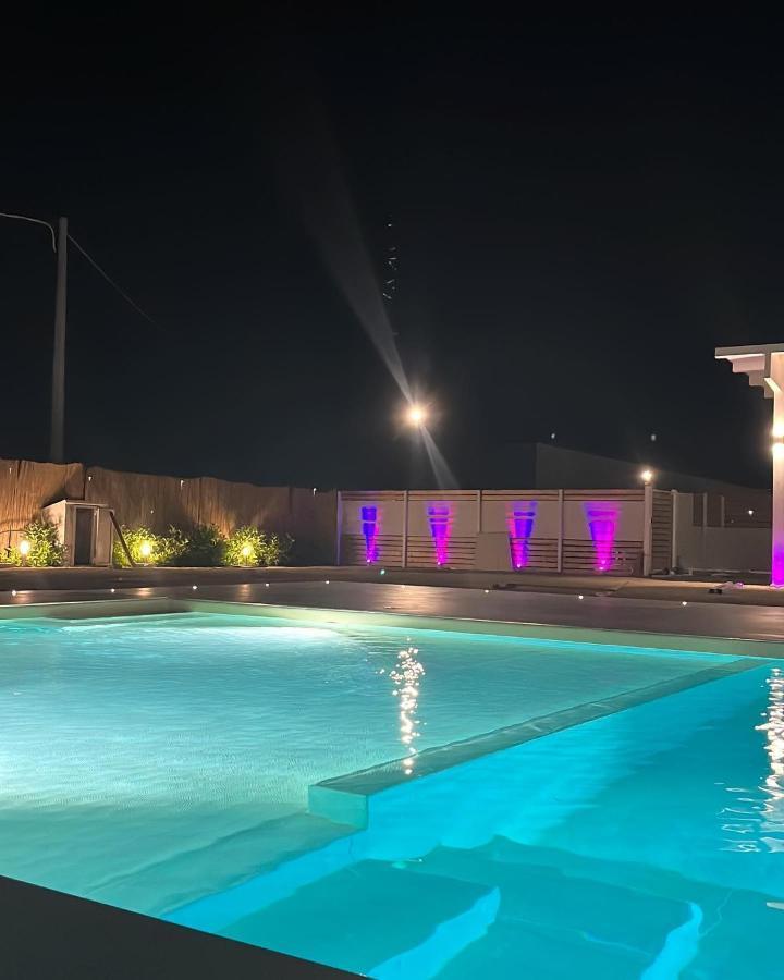 Boutique Hotel E Spa Citta Bianca เปสการา ภายนอก รูปภาพ