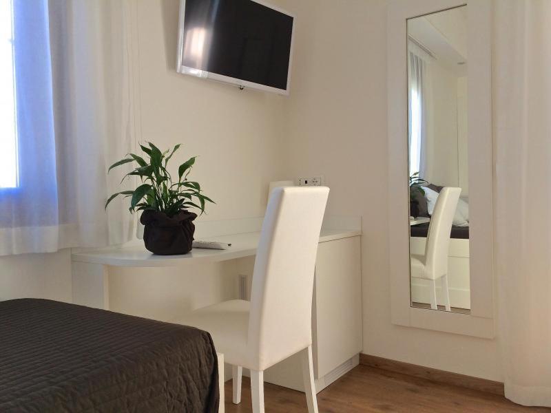 Boutique Hotel E Spa Citta Bianca เปสการา ภายนอก รูปภาพ