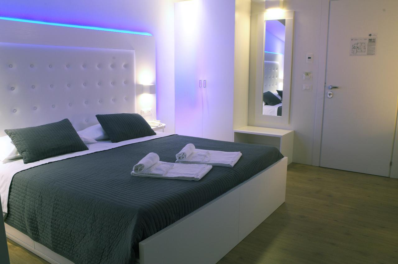 Boutique Hotel E Spa Citta Bianca เปสการา ภายนอก รูปภาพ