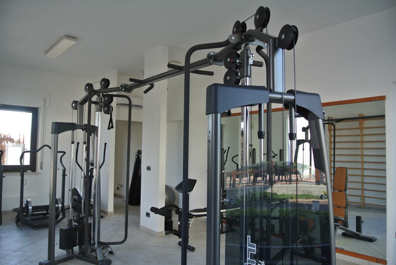 Boutique Hotel E Spa Citta Bianca เปสการา ภายนอก รูปภาพ